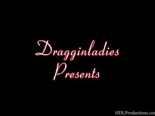 茉莉 byrne - 抽烟 物神 在 dragginladies